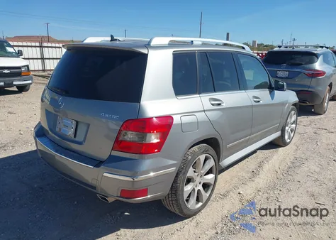 2010 Mercedes-Benz Glk 350 4Matic z USA, uszkodzony, nr VIN WDCGG8HB8AF396055